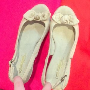 💋TAN BOW WEDGES💋